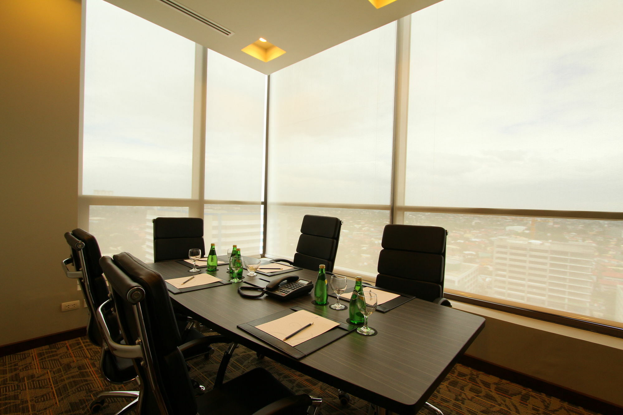Hotel The Bellevue Manila Muntinlupa City