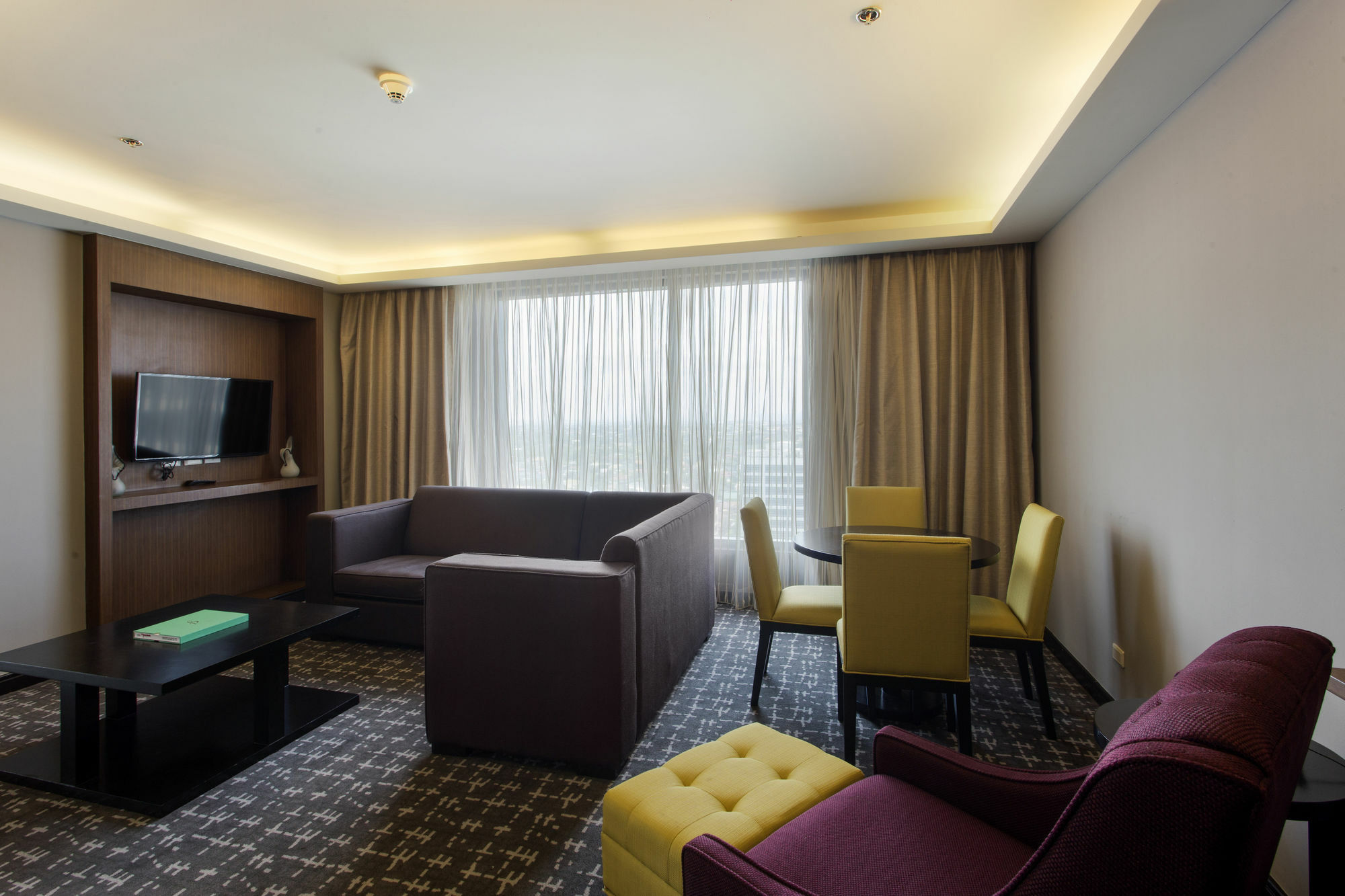 The Bellevue Manila 5*