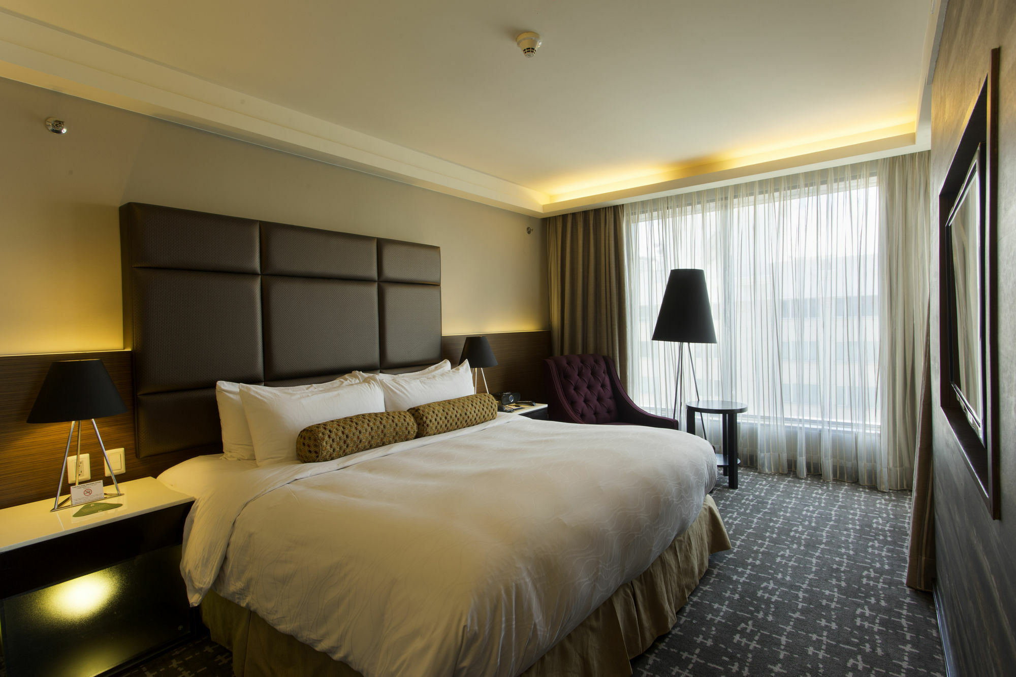 The Bellevue Manila Hotel 5*