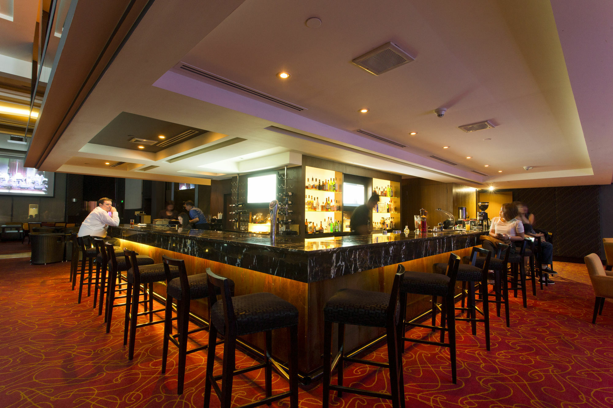 The Bellevue Manila 5*